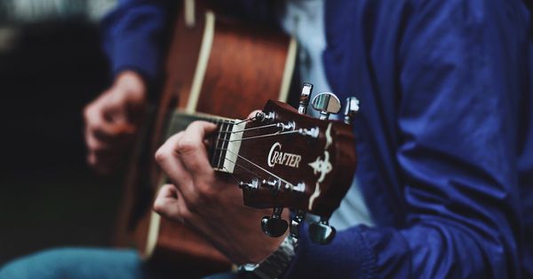 6 bad habits in songwriting and how to break them