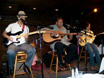 3 ladies and 3 guitars circa 2007 at Chris' Jazz Cafe
