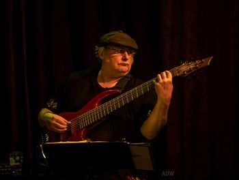 Ron "the scientist" Broida on his 7 string bass
