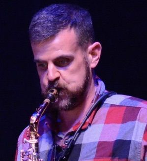 Andy Wright: Saxophone
