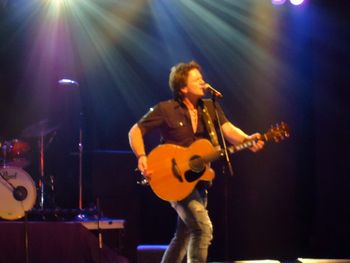 Greg performs at CMA MUSIC FEST "New Faces Show" Wildhorse Saloon
