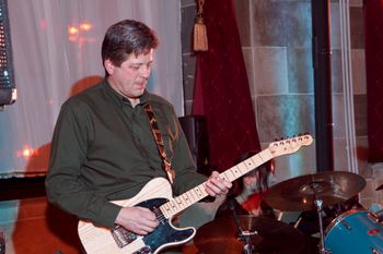 Russ Sturgis, Guitar
