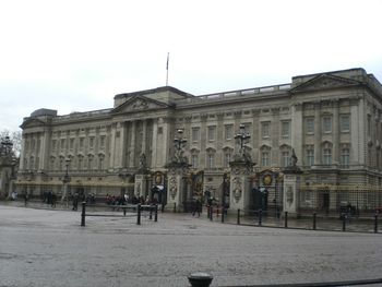 Buckingham Palace.

