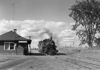 CPR #434 southbound at Dunsford with a "caboose hop". 17 July 1958. Al Paterson Collection
