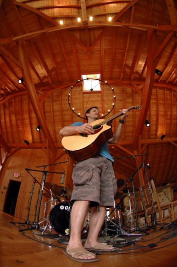 Album Sessions in the 1734 Barn at Sweetwater Farm/Grace Winery, PA. Photo by Antonio D. Paterniti.
