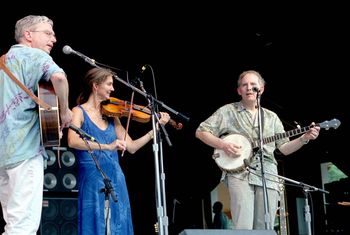 Run of the Mill String Band on the main stage of the 2003 Philadelphia Folk Festival

