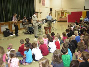 Teaching the youngsters all about pan!  (DeWitt Elem - Found Sounds with Matt Dudack and Jeff Neitzke)
