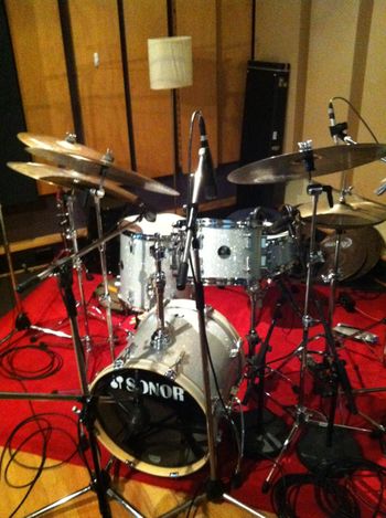 Dave Goodman's Bop drums in the studio with Kevin Hunt Trio
