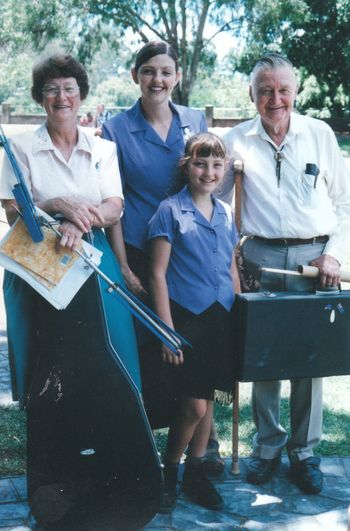 Dick & Gwen Eckert with Anita & Kristina Ree - Queens Park 1999
