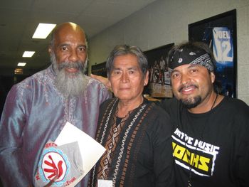 Backstage MSG with Vernon Mayesva and Richie Havens - 2011
