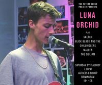 Mallen supporting Luna Orchid