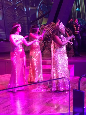 The beautiful singers of Starwater on Quantum of the Seas
