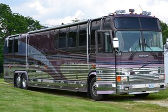 Lindley Creek is a full-time touring band from Missouri that travels across the U.S. and Canada.
