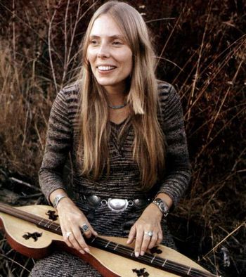 Joni Mitchell with the Princess Dulcimer photo used with permission of Henry Diltz
