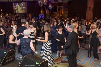 Sandy Vine And The Midnights getting everyone up and dancing on the Fallsview Casino carpet at the Niagara Icewine Gala.
