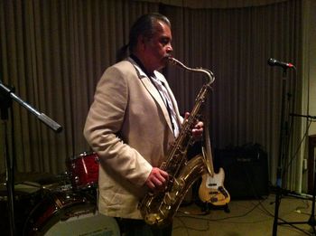 SaxMajor with tenor saxophone
