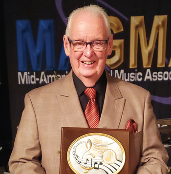 Rick with the MAGMA Lifetime Achievement Award.
