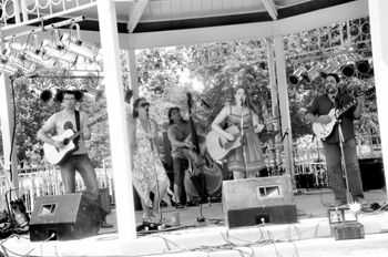 Erika Hughes and the Well Mannered, Comfest 2012
