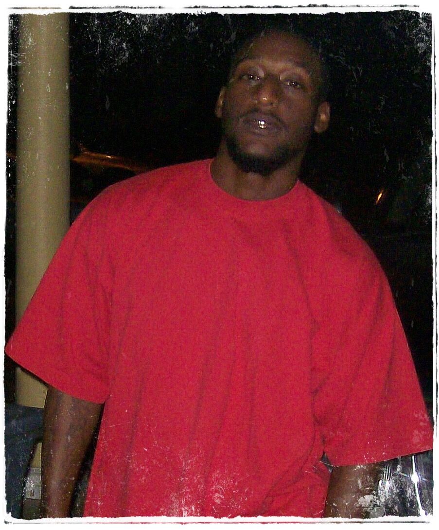If it wasn't for this guy right here I wouldn't even be doing this music thang..And it's still "Dubble Orr Nuttin" THANK YOU lil bro, love you boi ✊?..If y'all get some time drop him a line or two..
Darius Lovings #1929904
Beto Unit
1391 F.M. 3328
Tennessee Colony, TX 75880