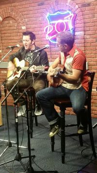 Acoustic with Pete Risano