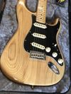 Fender American Professional Stratocaster Ash Natural + Hard Case