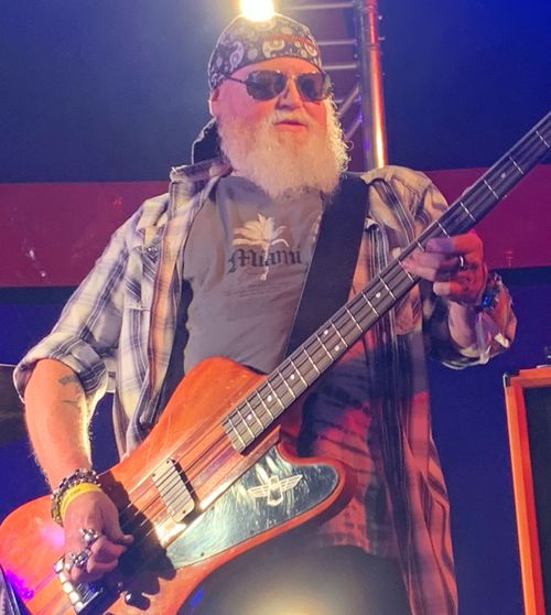 Mistah Mark Williams (Mean-ass bass)