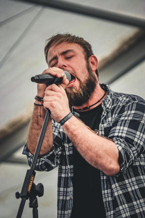 Martyn Davis (Yellin' and hollerin')
