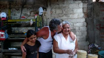 Zacatecoluca, El Salvador.  Muchos besos abuela!
