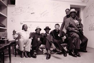 MUDDY WATERS TRIBUTE BAND 1994 WILLIE "BIG EYES" SMITH, CALVIN "FUZZ" JONES, PINETOP PERKINS, PAUL OSCHER, JIMMY ROGERS AND BIG DADDY KINSEY
