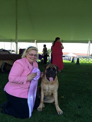 Jezzabell winning BOS in Sweeps at the prestegious Trenton Dog show.
