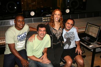 Fernanda Froes-Pruett’s recording sessions with Bocato at Estudios MEGA - São Paulo, SP, Brazil - Copyright © 2018 Double Feather Productions. All rights reserved.
