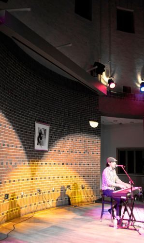 Kurt Scobie, performing at Bates College.
