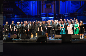 Show of Hands at the Royal Albert Hall - the cast and crew! (photography by Judith Burrows)
