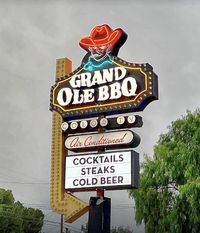 MohaviSoul smokes the Grand Ole BBQ