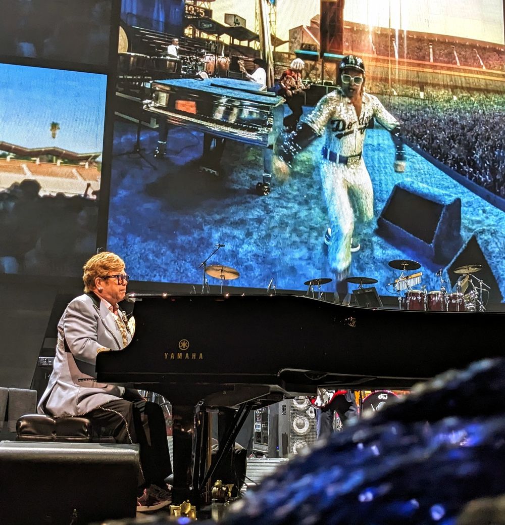 Russ Rus Anderson as Elton John Body Double Dodger Stadium farewell yellow brick road the rocket man show 