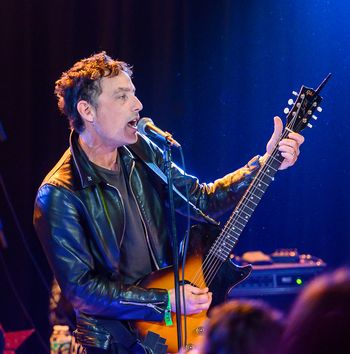 Jakob Dylan of The Wallflowers [photo by Brian Berson]
