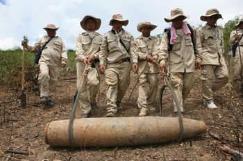 Student bomb disposal specialists on their first mission in "Bomb Harvest"
