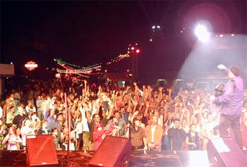 2006 - Florida - One more shot of the great crowd at Pleasure Island. Thanks
to all who came out and celebrated Mardi Gras with
Crawdaddio!
