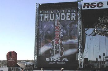 2006 - Country Thunder -
