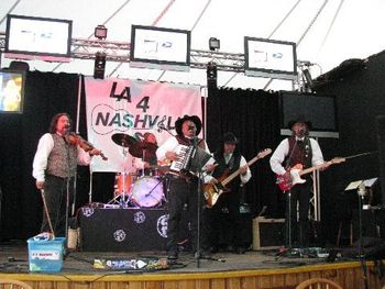 07-09-2010:  Last month we were proud to be a part of the LA 4 Nashville event to benefit flood victims in Tennessee up at Universal City Walk.
