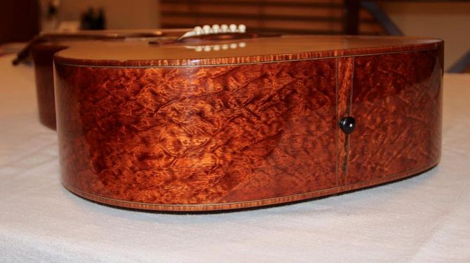 High Figure Bubinga sides with Curly Koa Binding