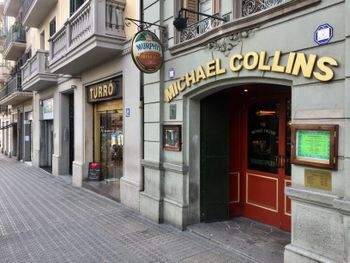 The Michael Collins Irish Bar - www.michaelcollinspubs.com is located at Plaça de la Sagrada Família.

