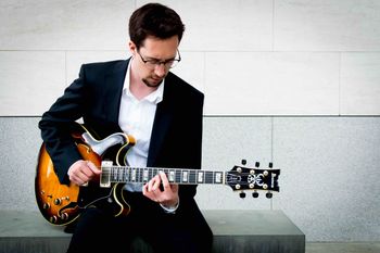 Laurent Kohn Portrait Guitar Jazz
