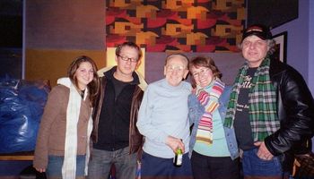 With Les Paul, Rosie MacKenzie & The MacGillivray's at The Iridium Jazz Club, NYC, Dec 2005.
