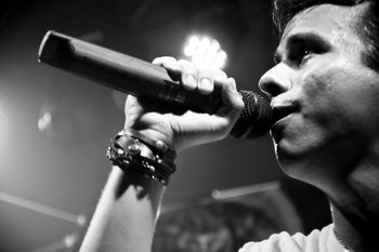 Feb.23, 2013. Live at Ruda Bar, Brazil.
