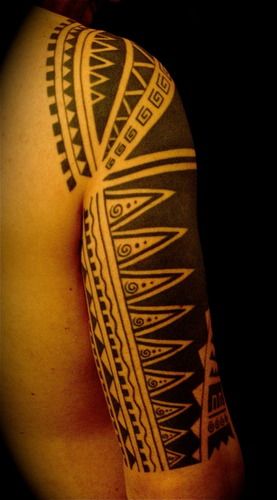 Samoan sleeve, rear view
