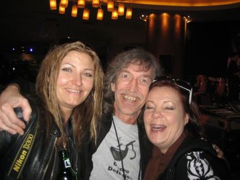 At NAMM 2012 with Tina and Irene
