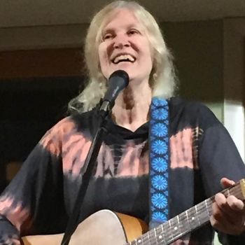 Kristin at Edgar's Place, March 11, 2017 Kristin performing at Edgar's Place coffeehouse, Park Forest, IL 3-11-17
