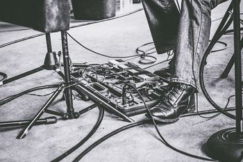 Chakra Bleu's guitar pedals (by Christine Parsons)
