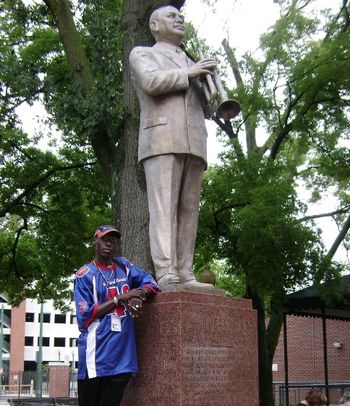HandyStatueLarMemphis_081 Larry at the foot of W.C. Handy statue (Father of the Blues) in Handy Park, Memphis 2008
